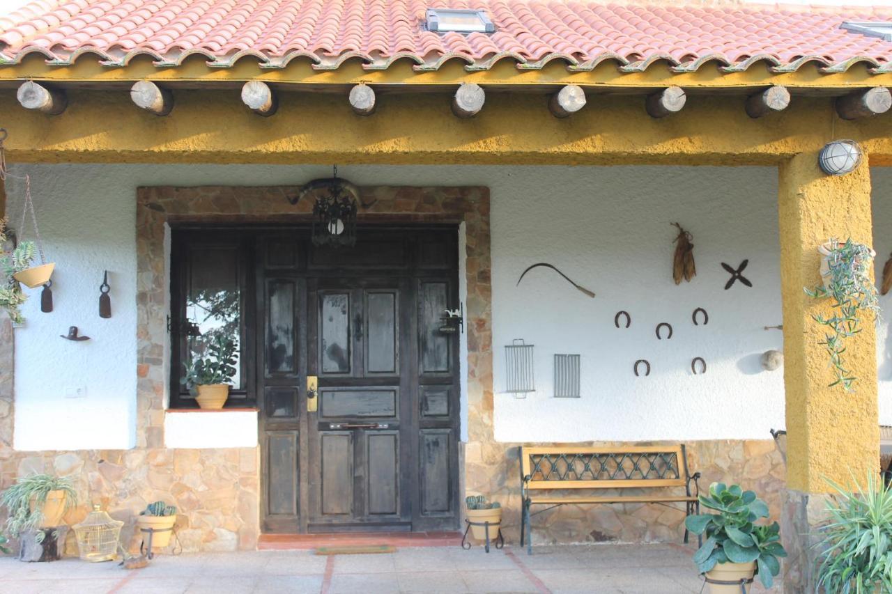 מרידה Casa Rural La Coscoja מראה חיצוני תמונה